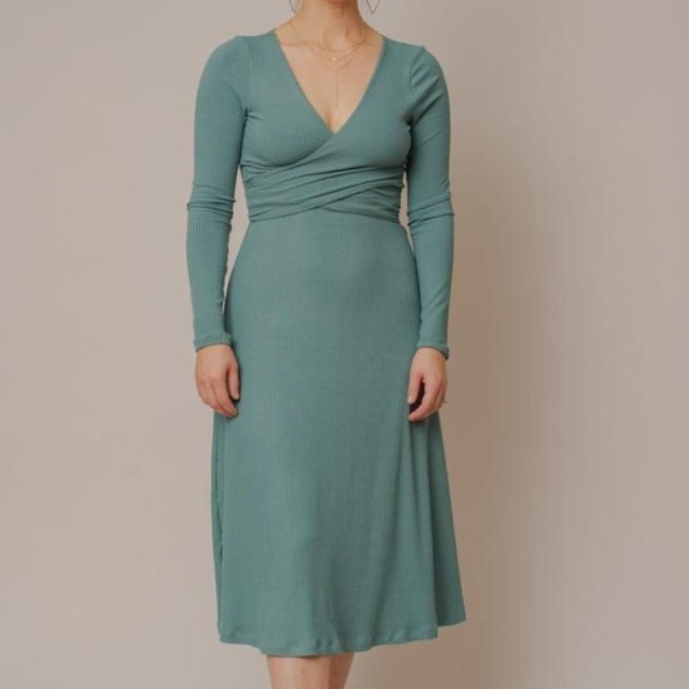 Altar Lagoon Long-Sleeve Knotted Midi Dress